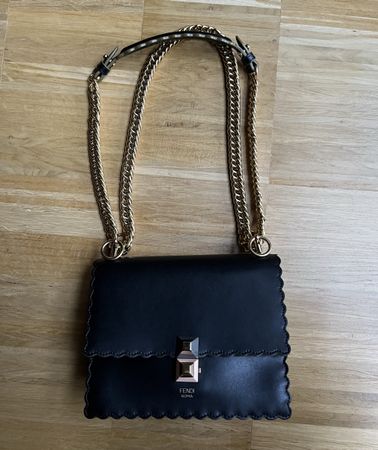 Fendi Kan I Handtasche Umhängetasche Ledertasche