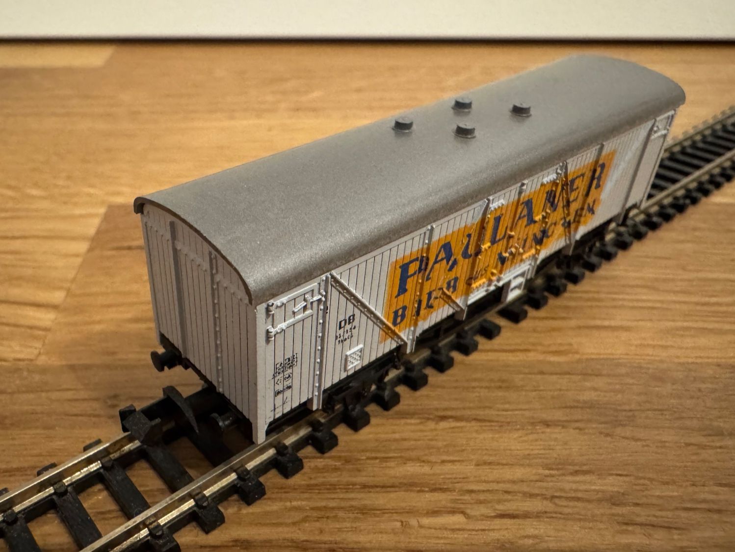 Roco Modellini di ferrovie: Roco Güterwagen "Paulaner“ – Nuovo (secondo la descrizione) da Schlierbach venduto da Look8 2