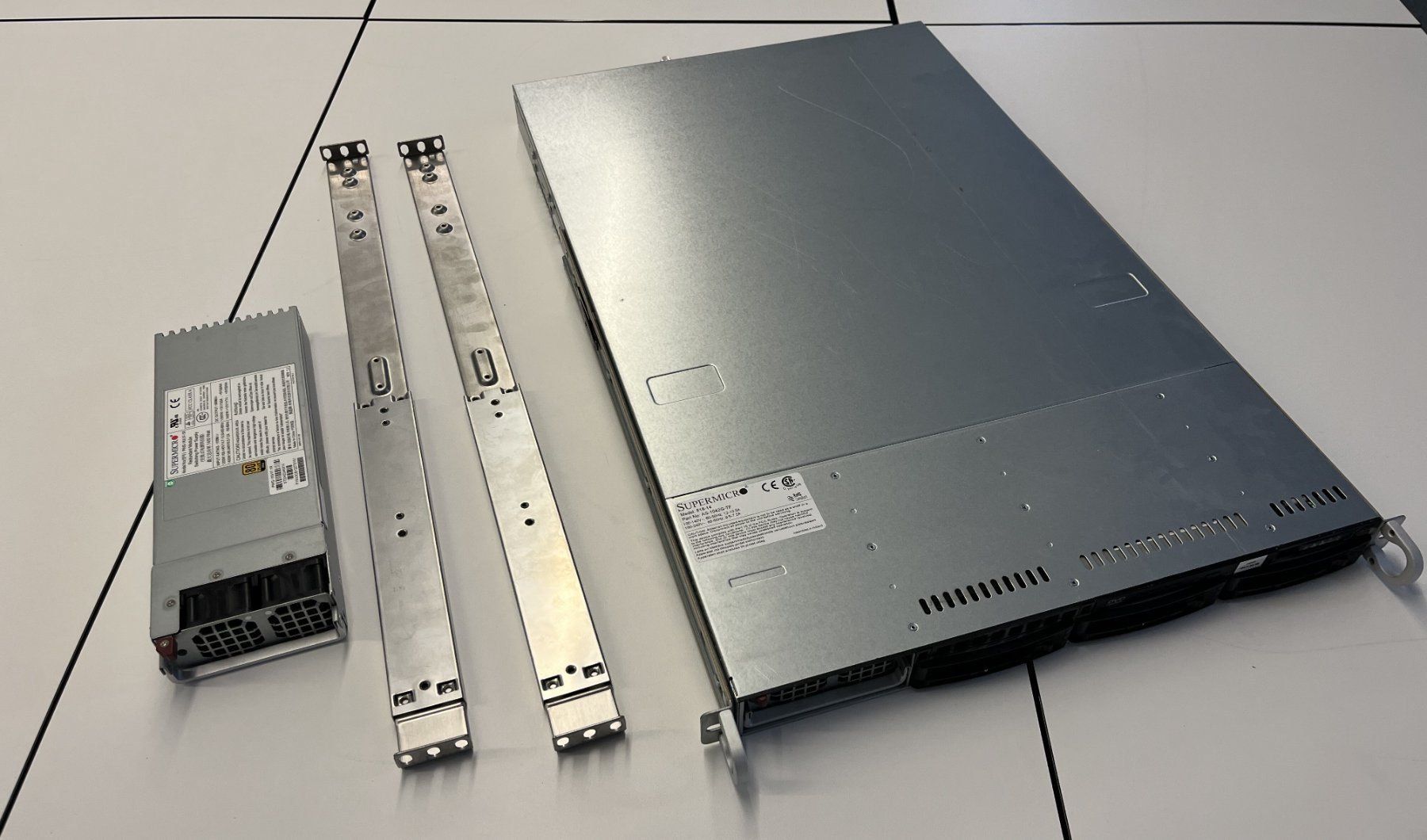 Supermicro Server: Server von Supermicro – Usato da Chardonne venduto da leJay07