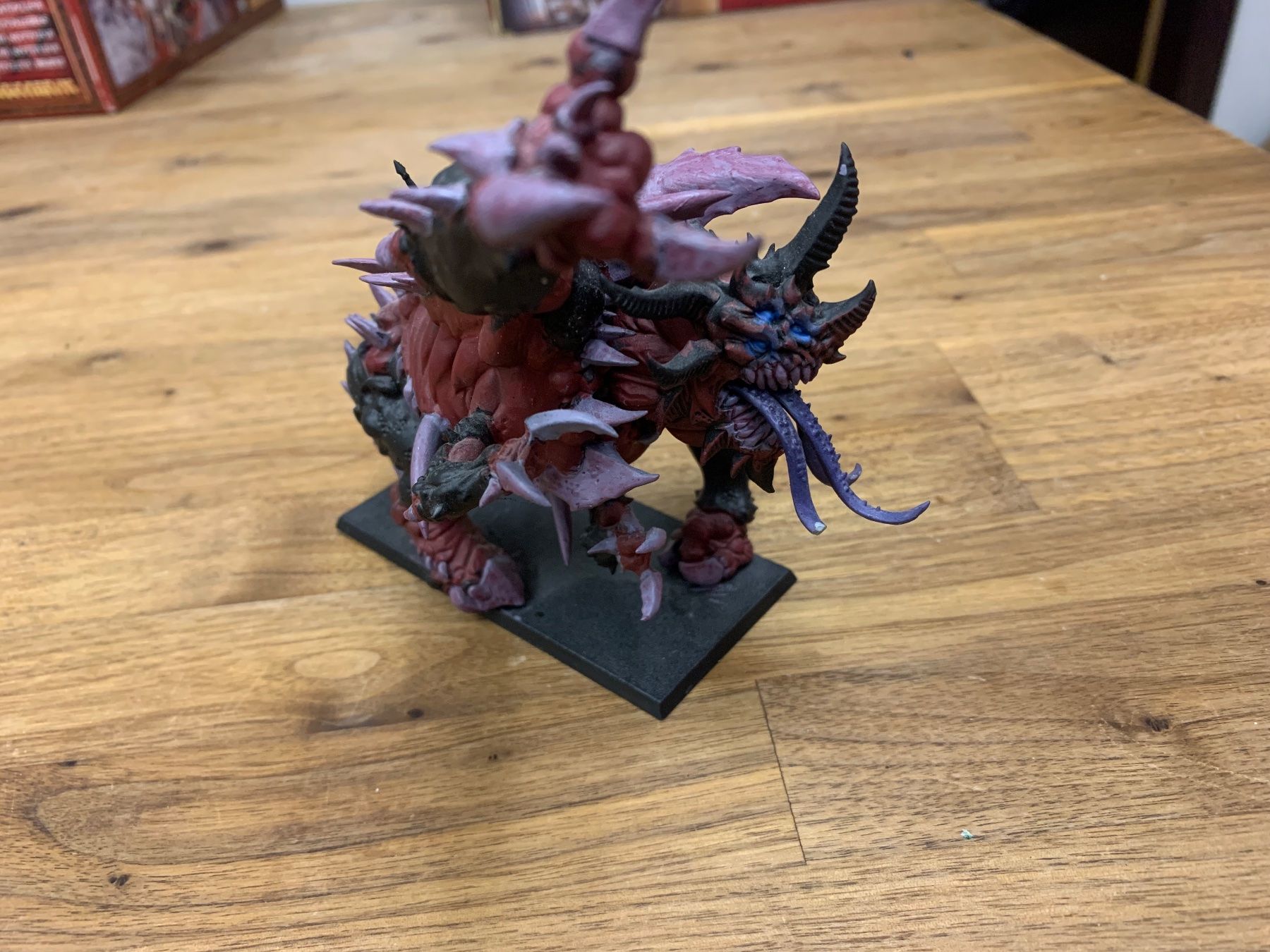 Statuette: Warhammer Schlächterbestie des Chaos – Usato da Winterthur venduto da Compiorg