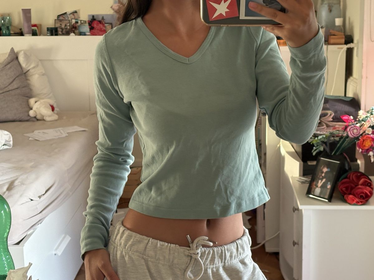 Top: Baumwolle Subdued Langarmshirt – Usato da Zürich venduto da ric_r96d 1