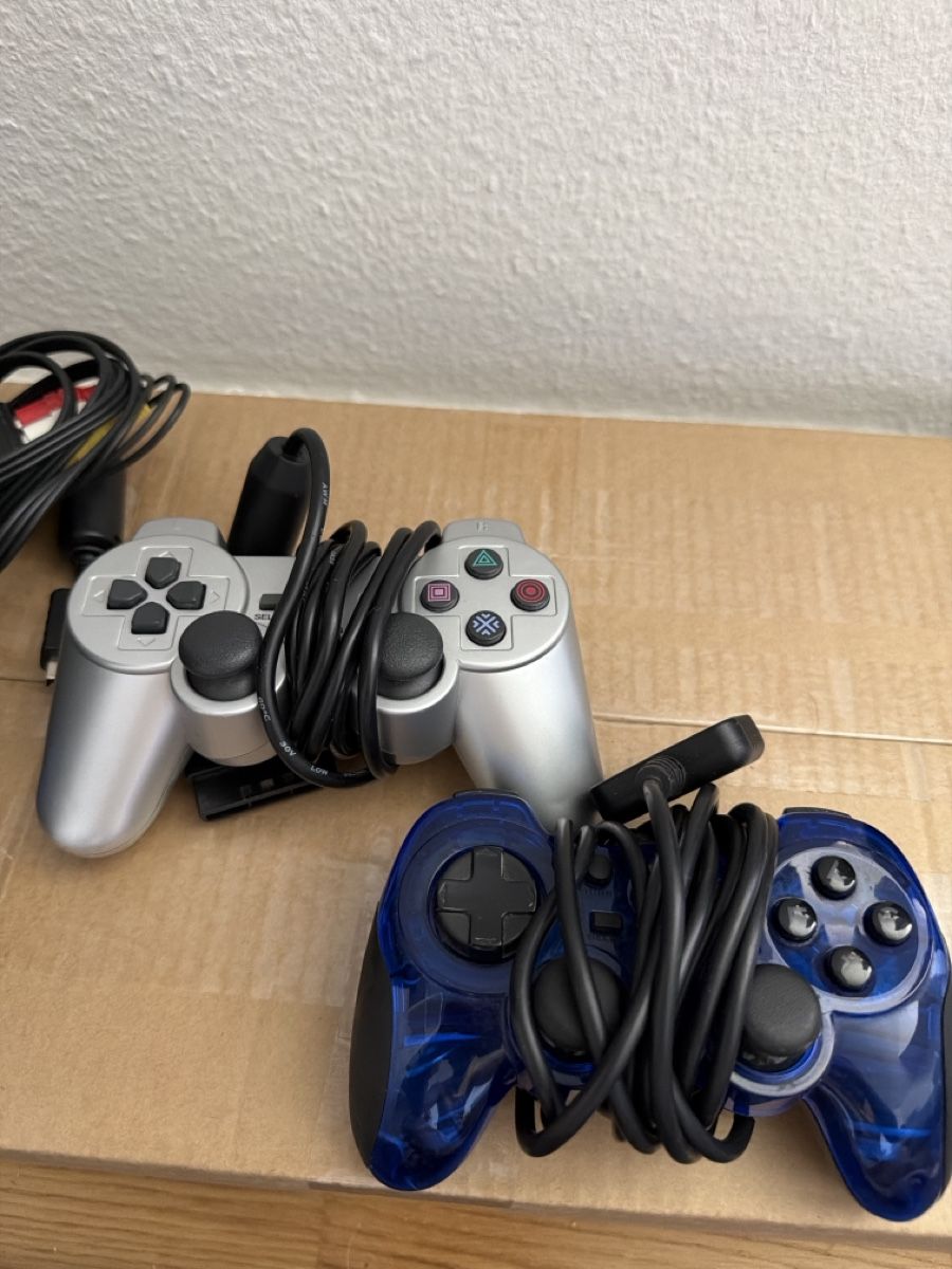 Sony Console: PS2 Fat SCPH 30004 R w/ 2 Third Party Controller – Usato da Basel venduto da Memory_Card_Zone 1