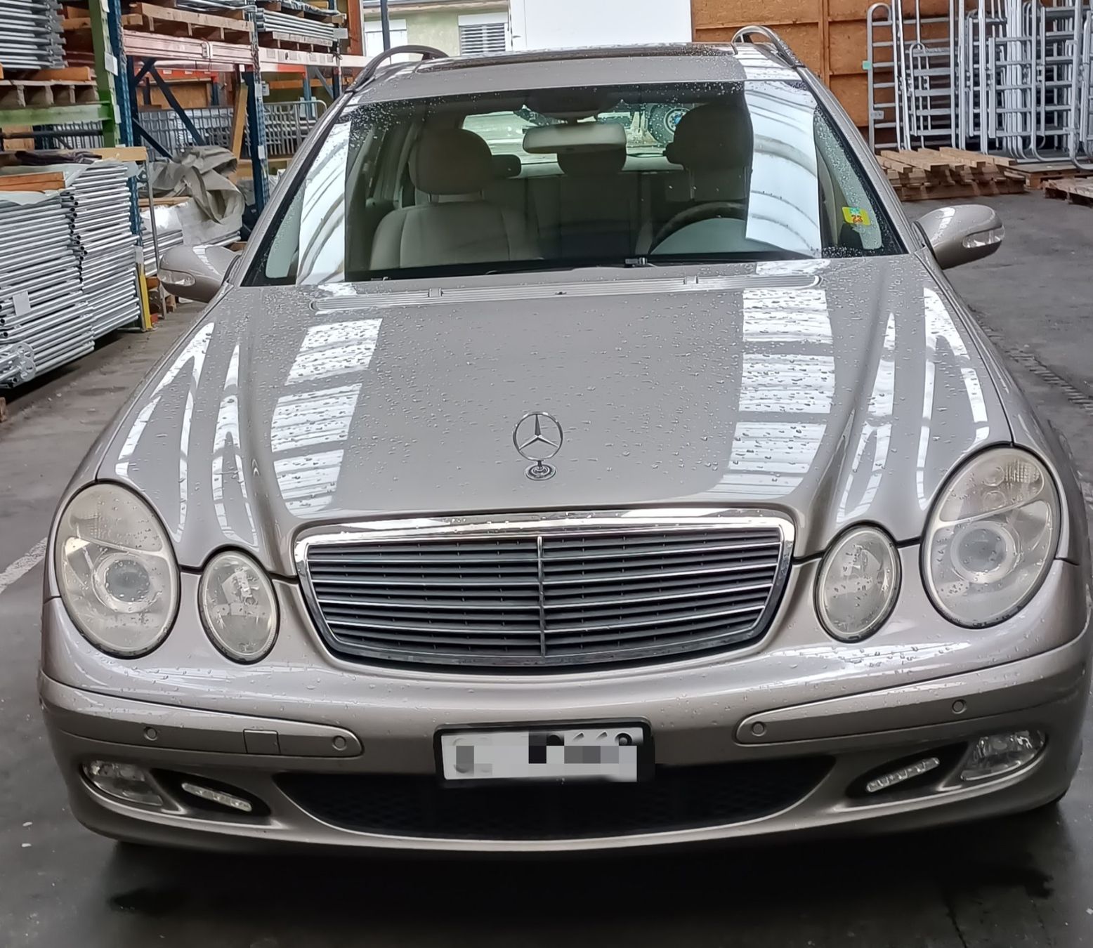 Mercedes-Benz Automobili: Mercedes Benz E 240 T – Usato da Däniken SO venduto da thumbnail