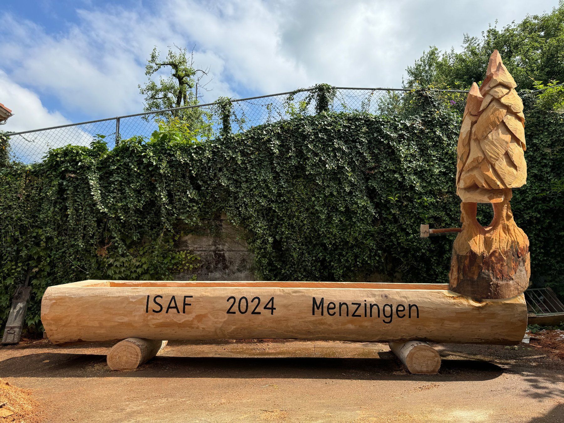 Teiche & Zierbrunnen: Brunnen ISAF 2024 "Tannen" – Neu (gemäss Beschreibung) aus Menzingen von