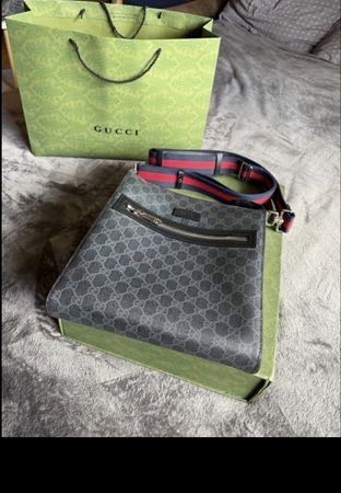 Gucci Umhängetasche, Top Zustand!