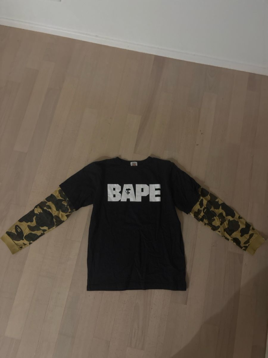Camicie, T-shirt & Polo: Bathing ape premium long sleeve t shirt – Usato da Rüschlikon venduto da Ritumonga