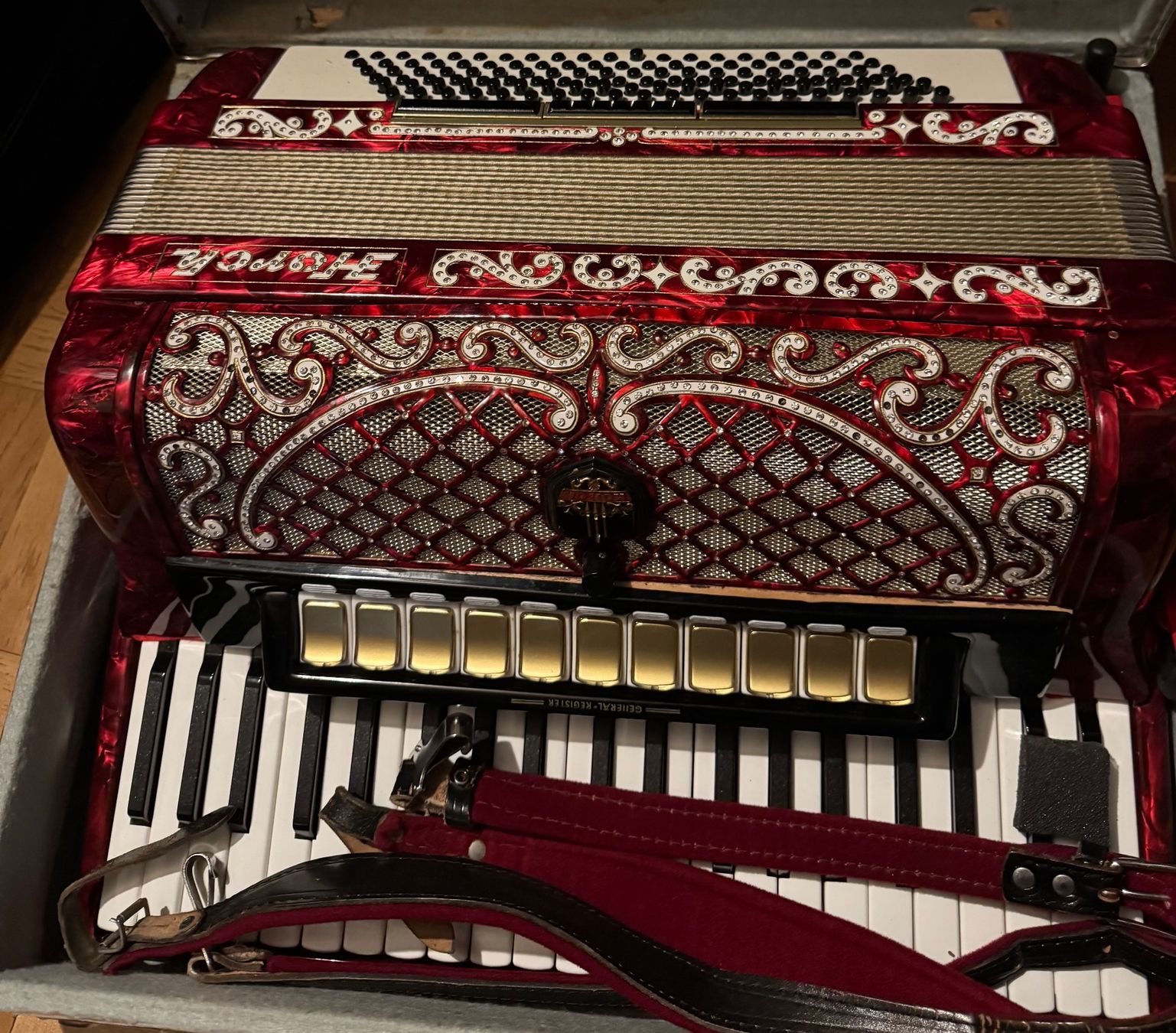 Strumenti musicali: Antike  Akkordeon Hohner – Usato da Grabs venduto da mayram27 2