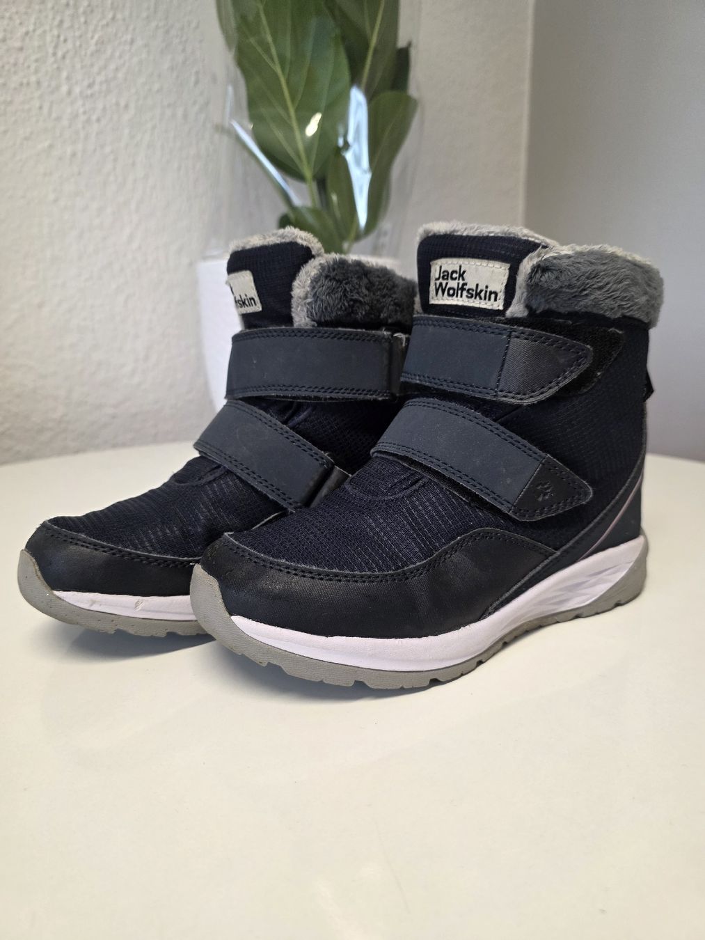 Scarpe per ragazze: Jack Wolfskin Stiefel für Mädchen – Usato da Suhr venduto da MrvicaAG