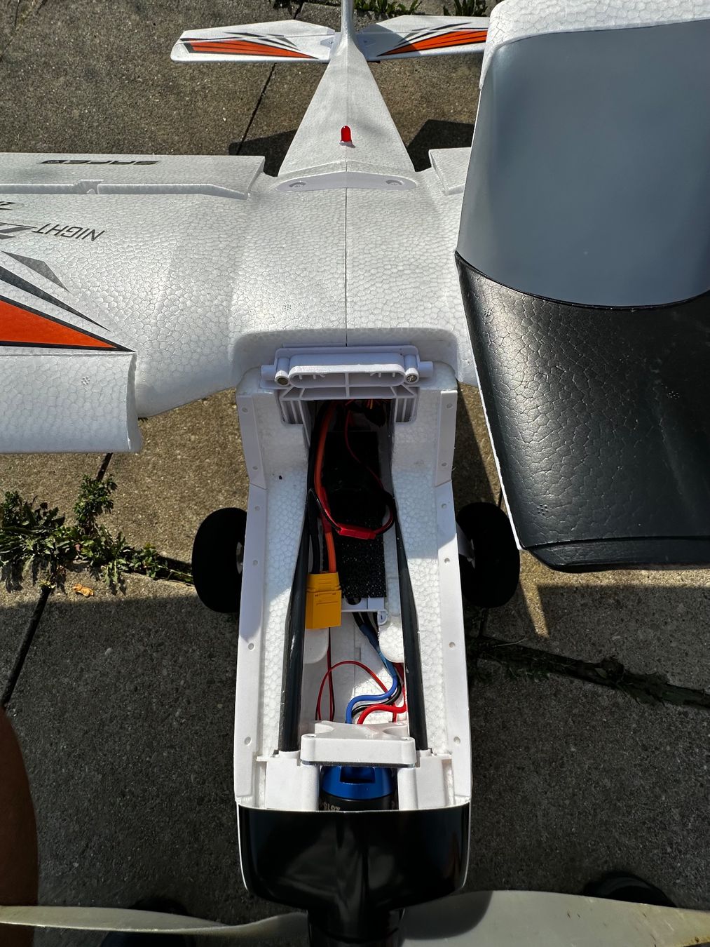 E-Flite RC Modellbau: E-Flite Night Timber X Evolution 1.2m – Gebraucht aus Winterthur von Fliegensaga 3