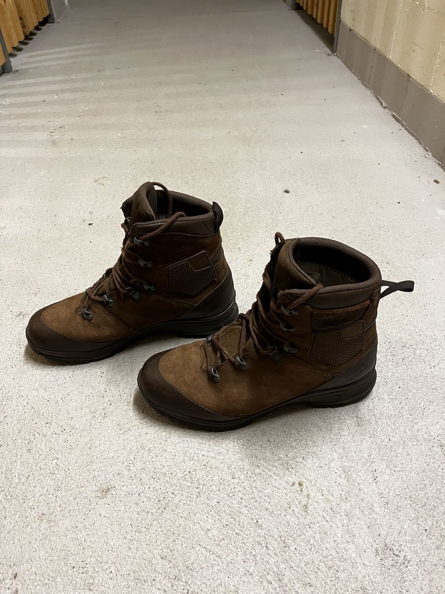 Scarpe da uomo: Schweizer Armee KS19 Leicht – Usato da Volketswil venduto da and_nz6x 1