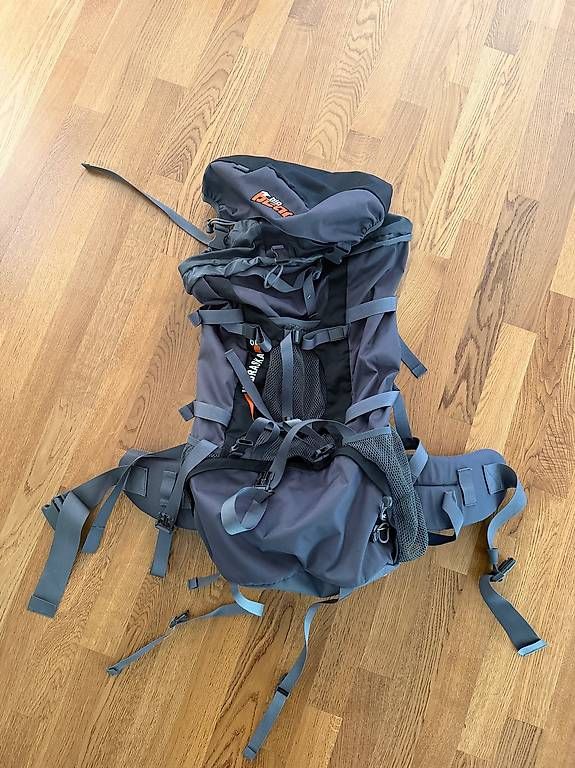 Rucksäcke: Wander- oder Reiserucksack 60L (neu) – Neu und originalverpackt aus Zürich von kor_h78l