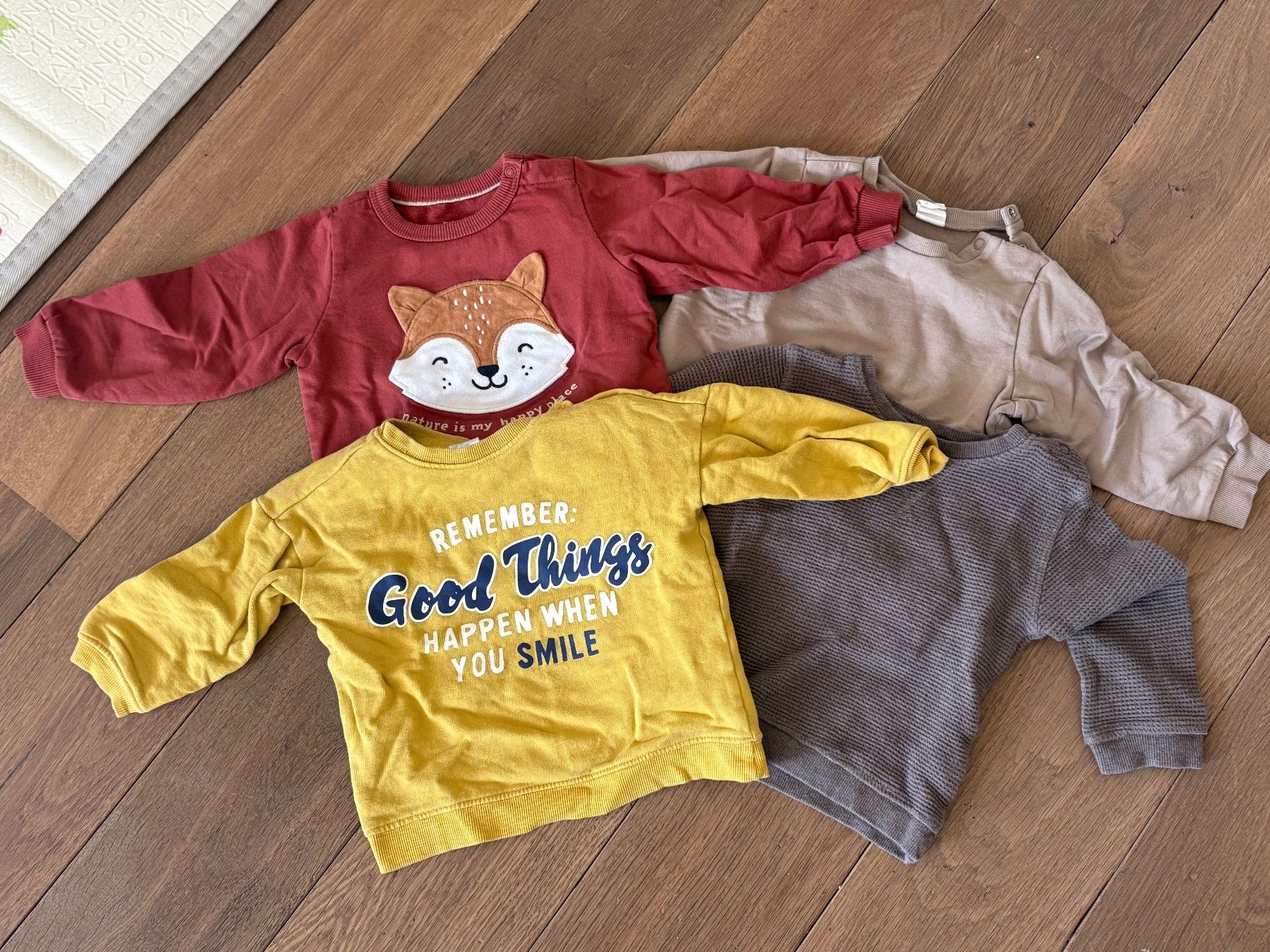 Kleiderpakete & -sets: Pullover (Kleiderpaket / Grösse 86) – Gebraucht aus Münsingen von Eevita 1