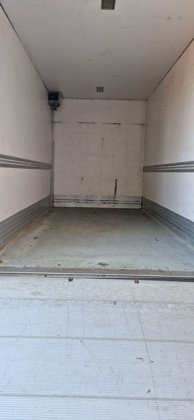 Rimorchi: GRANDE REMORQUE 3500KG AVEC PLAQUE ÉLÉVATRICE – Usato da St. Ursen venduto da cpi23 7