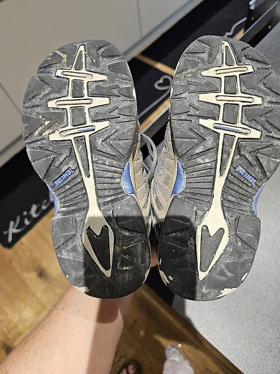 Scarpe per ragazzi: Wanderschuh Meindel Gr 30 – Usato da Henggart venduto da Froschprinzessin 1