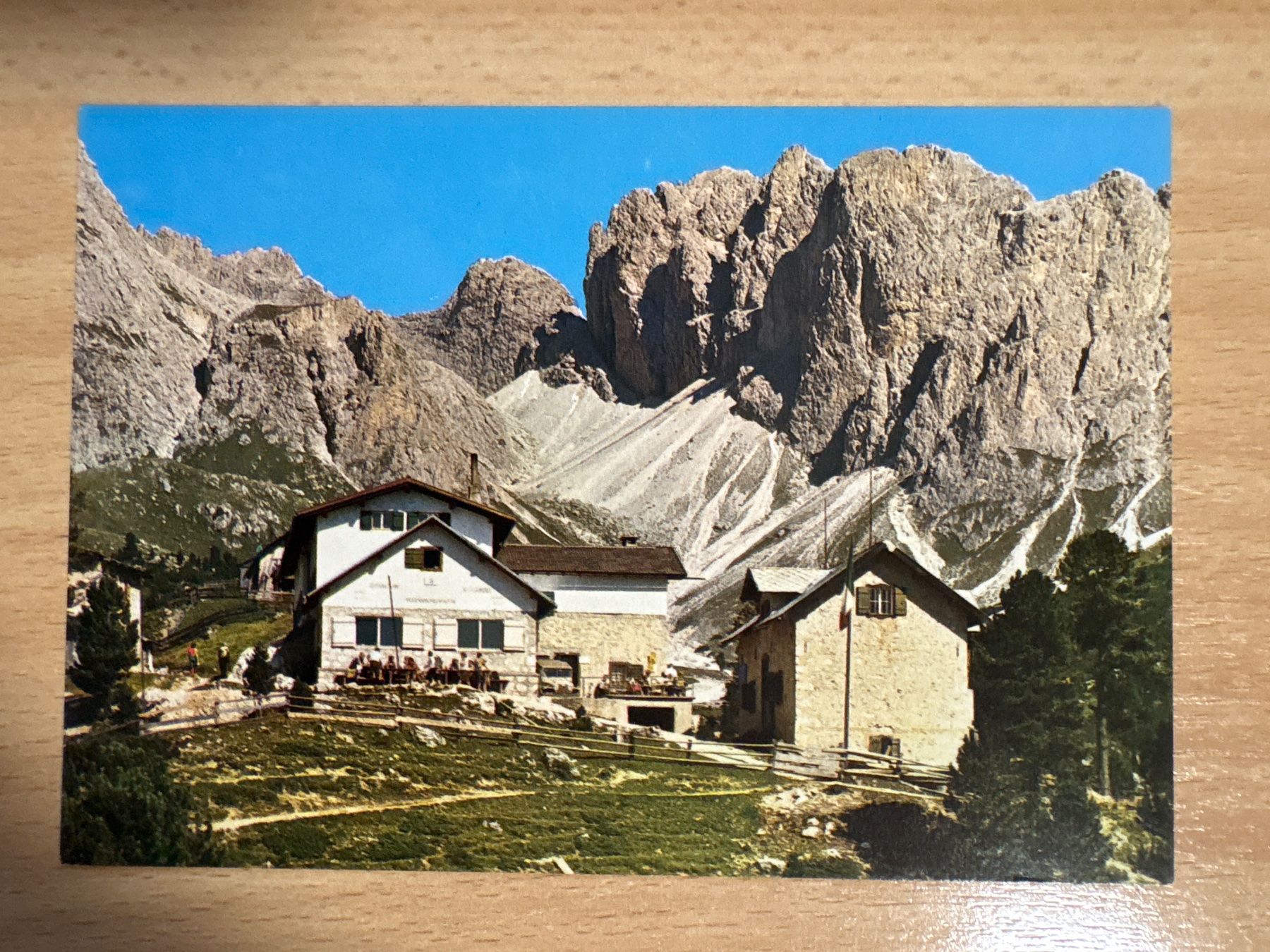 Cartoline postali: Ansichtskarte Geisler-Hütte Dolomiten – Usato da Ibach venduto da lisch3