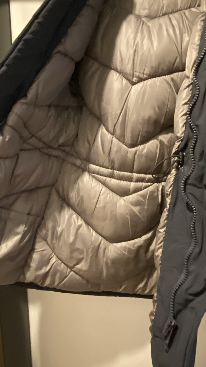 Giacche: Winterjacke Blau mit Kunstfell – Usato da Glattpark (Opfikon) venduto da anywaya23 4