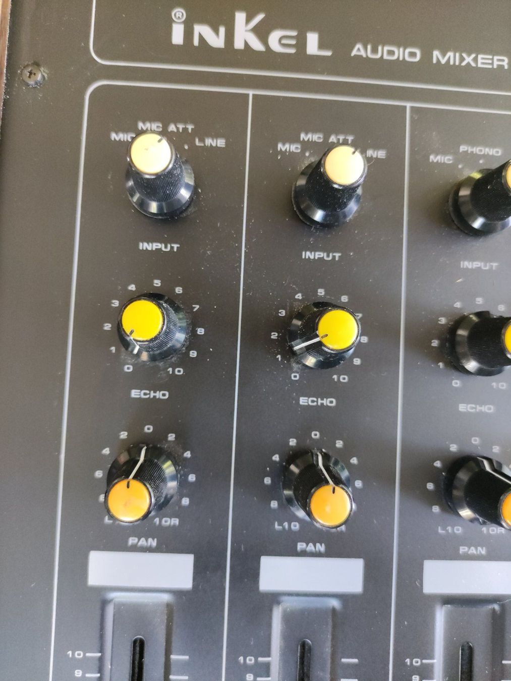 Console di mixaggio: Mischpult Inkel System 800 mit BBD Echo – Usato da Wetzikon ZH venduto da schirkahn 1
