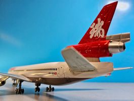 Swiss __ McDonnell Douglas MD-11 HB-IWN __ mit OVP __ 1:400