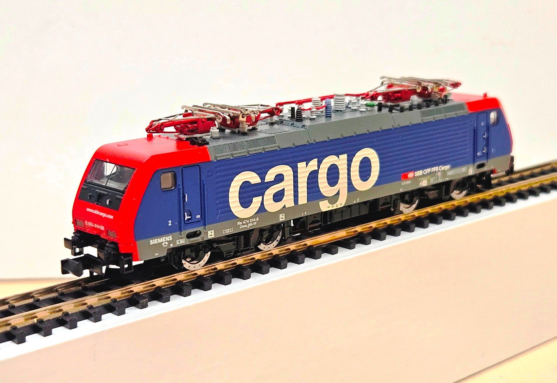 Trix Modellini di ferrovie: E-Lok BR 474 SBB cargo, analog – Nuovo (secondo la descrizione) da Oensingen venduto da Helo19 2
