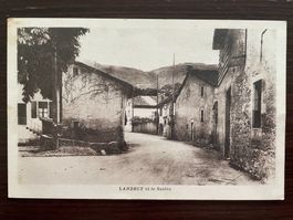 LANDECY (BARDONNEX) GE et le Salève, une partie de village