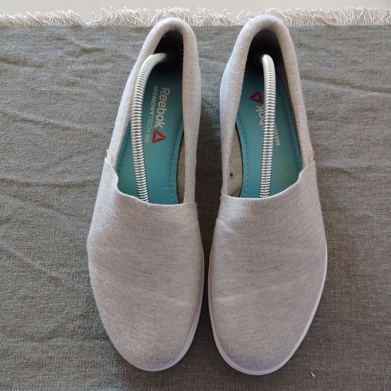 Reebok Scarpe da uomo: Reebok Slip ons, Memorytech 365 – Usato da Uznach venduto da EMaria83