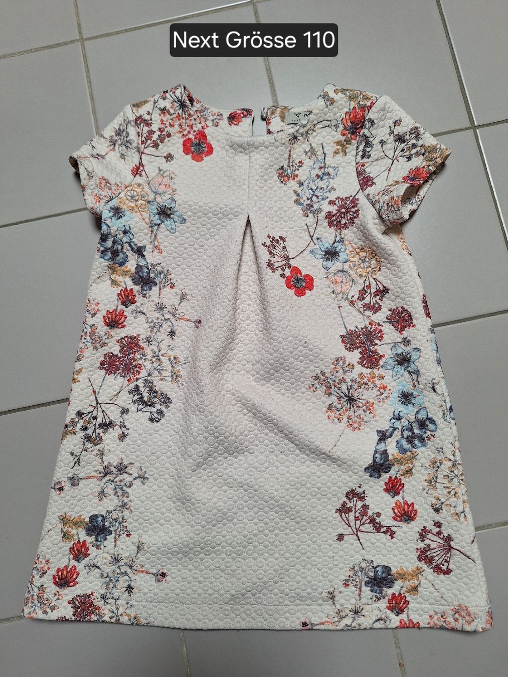 Next Vestiti & Gonne: Schönes Kleid Next 110 – Usato da Sissach venduto da Nothing123