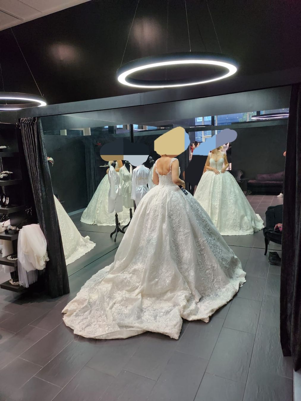 Vestiti: Luxus Brautkleid mit Spitze – Usato da Root venduto da D.anita 1