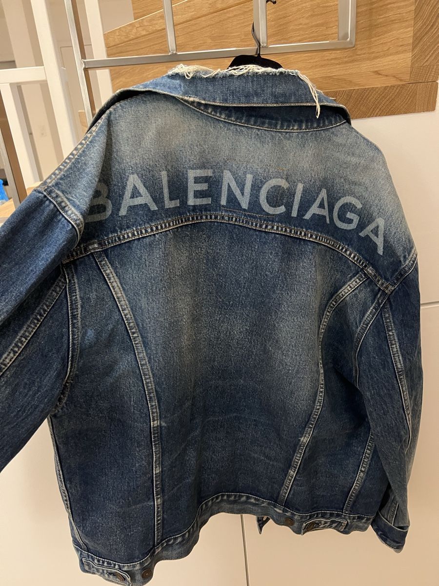 Balenciaga Giacche: Veste en jean Balenciaga, oversize – Usato da Lutry venduto da roxypoxy
