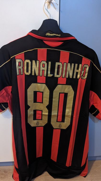 Maillot de football domicile Ronaldinho 80 de l'AC Milan