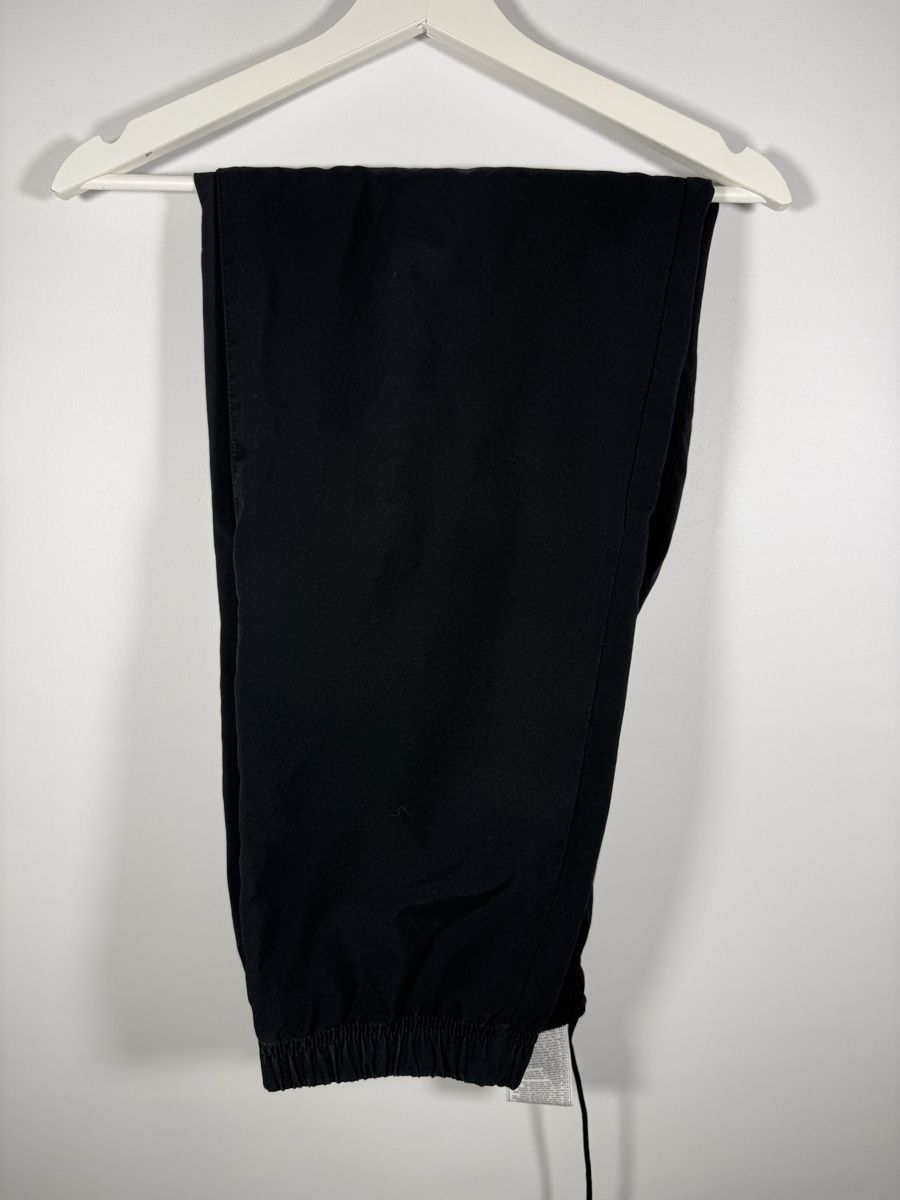 Nike Pantaloni: Nike Trainerhosen M – Usato da Mühledorf BE venduto da ericgrunder_12 1