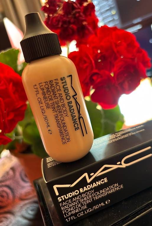 Mac Cosmetics Make-up: MAC studio radiance foundation C3 50 ml – Neu und originalverpackt aus Lausanne von mpampouras 1