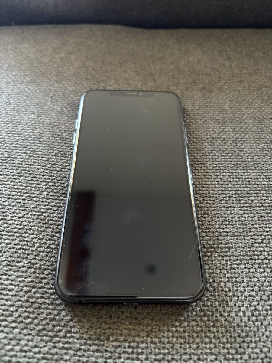 Apple Telefoni cellulari / Smartphones: iPhone 11 Pro 64GB Space Grau guter Zustand – Usato da Glashütten venduto da biselii 2
