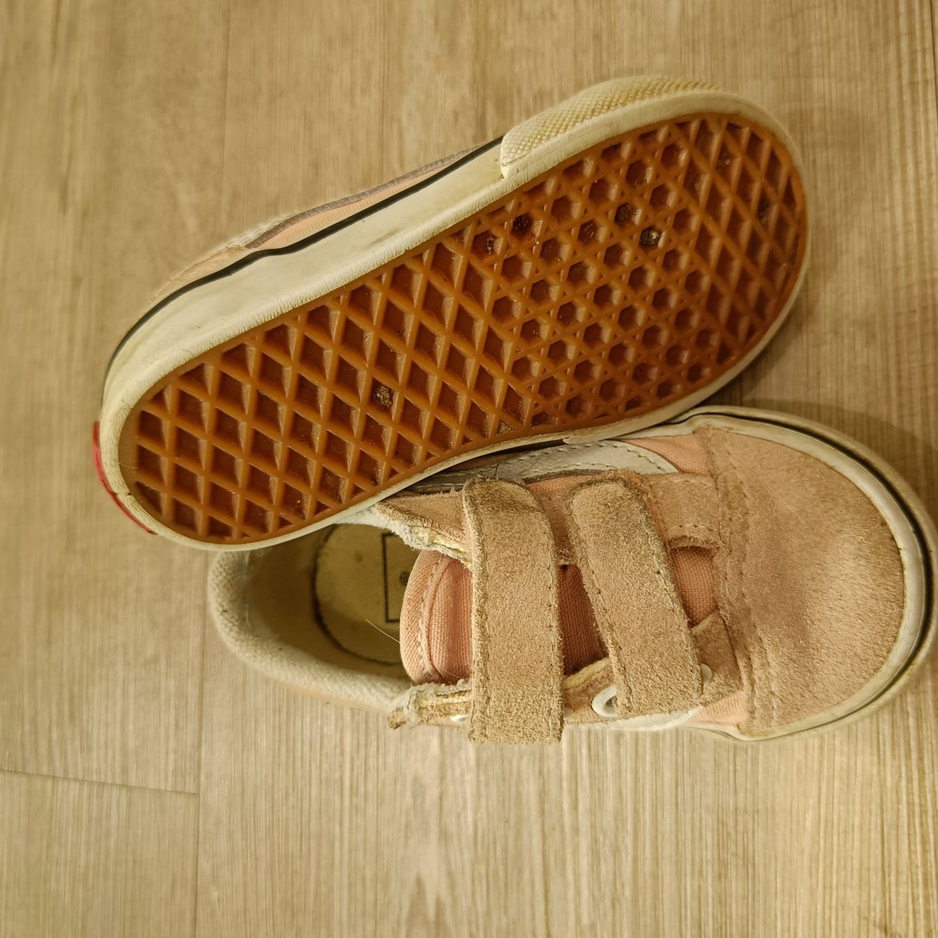 Vans Schuhe für Jungen: Sneaker Grösse 21 – Gebraucht aus Jaberg von urig17. 1