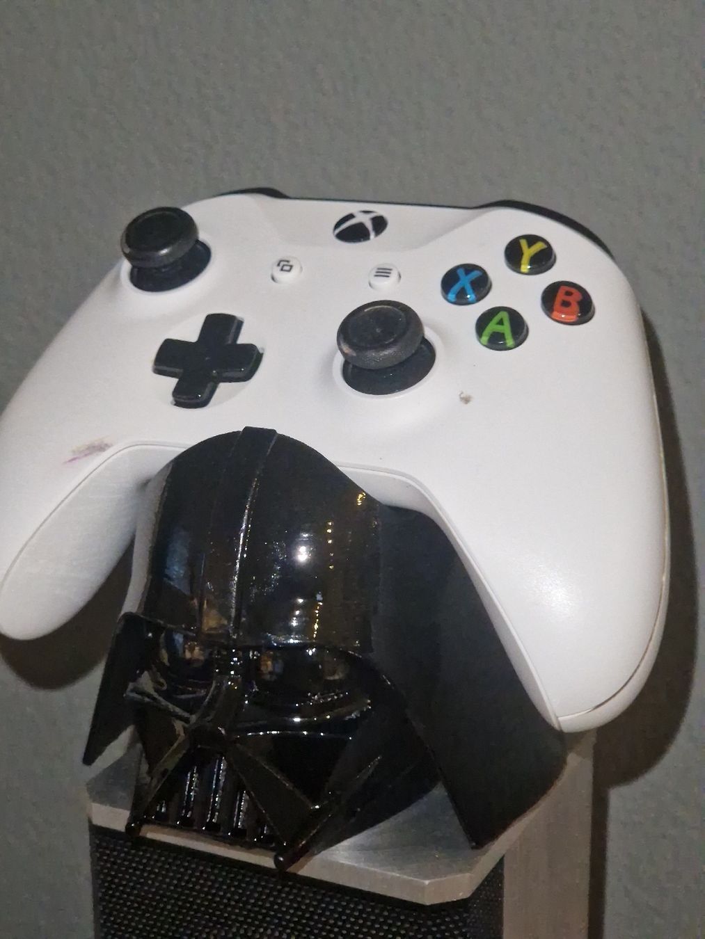 Microsoft Console: Xbox one Controller Halterung – Nuovo (secondo la descrizione) da Jegenstorf venduto da Nilo_92