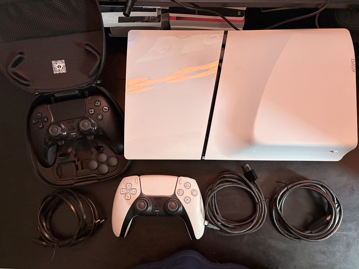 Sony Console: PS5 Slim Disc Edition + DualSense Edge (Black) + Original – Usato da Lausanne venduto da owa_62n9