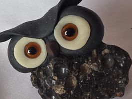 Eule Figur Naturstein Handgemacht ubd wunder schön sie Foto