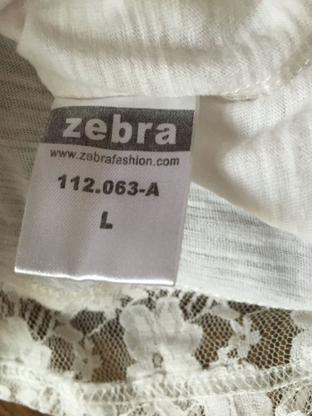 Top: ZEBRA Romantic Top, Gr. L. weiss – Usato da Arni AG venduto da Mimo007 4