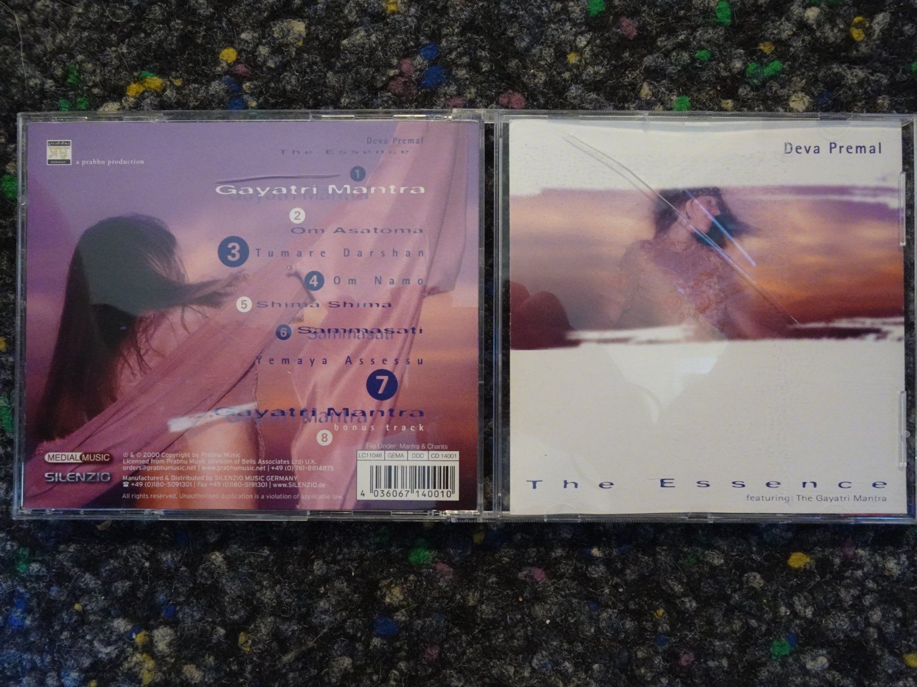CD: CD : Deva Premal – Usato da Lotzwil venduto da Kiddis