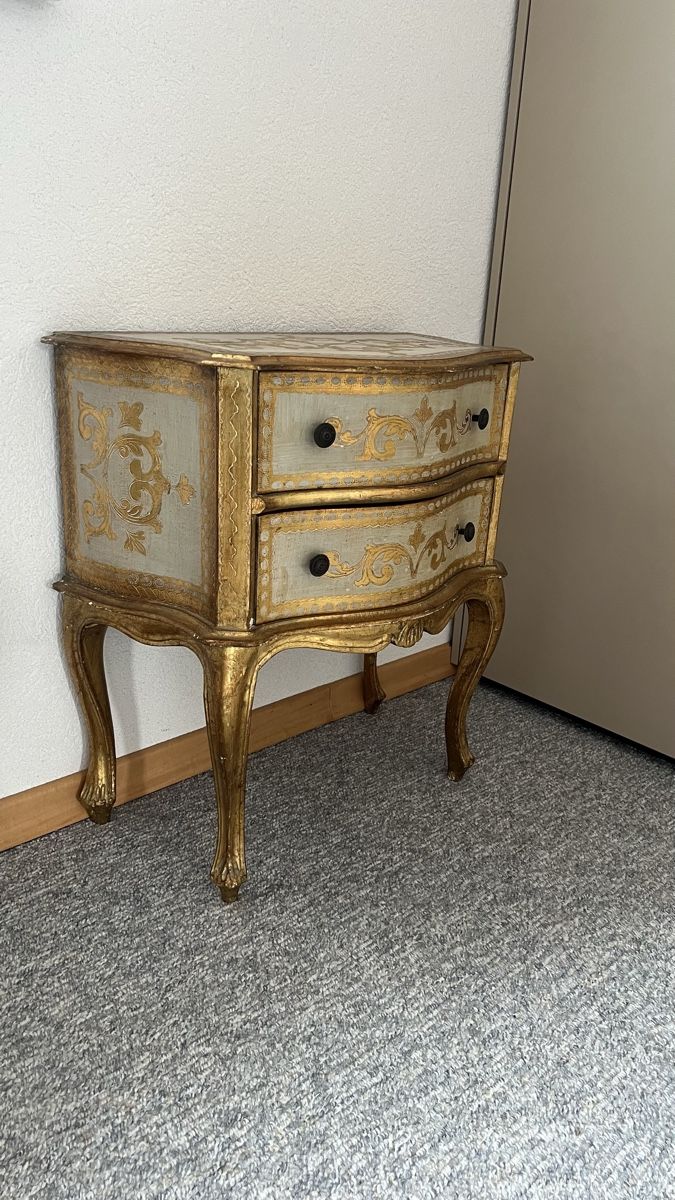 Cassettiere: Luxus Florentiner Holzkommode – Usato da Bretzwil venduto da .Schoggi. 2