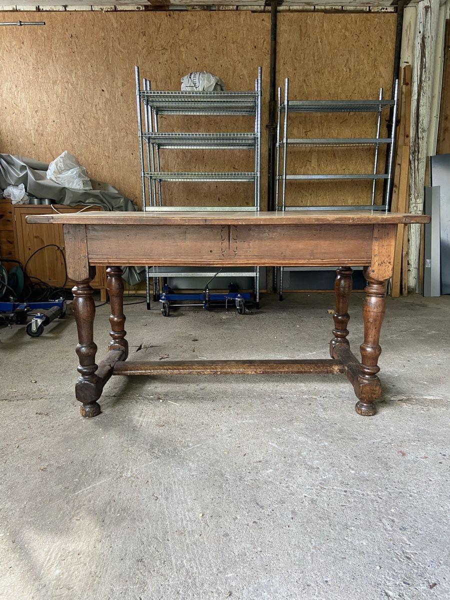 Tables: Table en noyer massif – D'occasion à Mont-sur-Rolle par ale_8srv 2