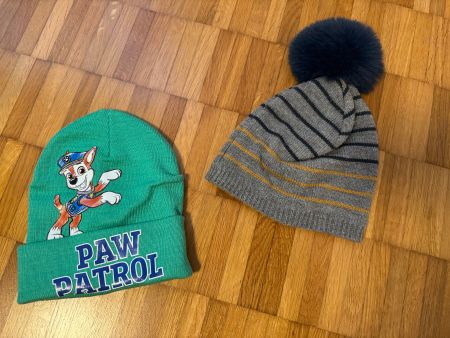 2 Wintermützen Paw Patrol & gestreift (5 Y)