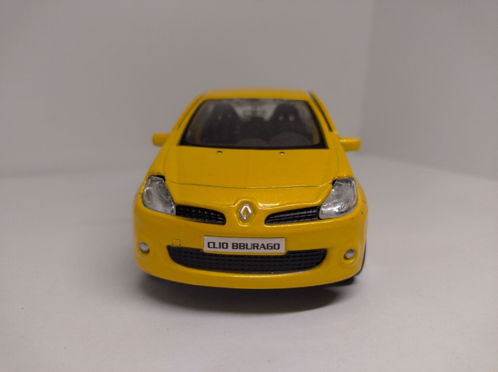 Bburago Voitures modèles: Bburago, Renault Clio Sport 1/32 – D'occasion à La Chaux-de-Fonds par Pierrot8404 1