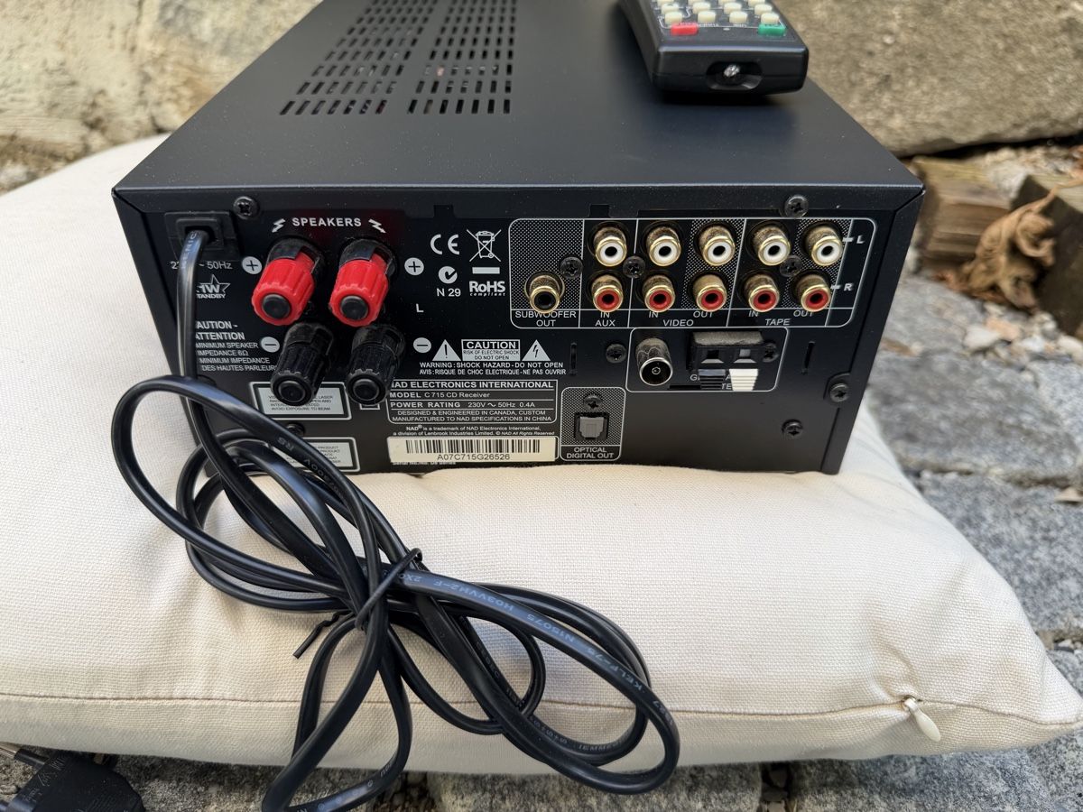 Nad Ricevitori: NAD CD Receiver C 715 – Usato da Grandvillard venduto da Jobelin 2