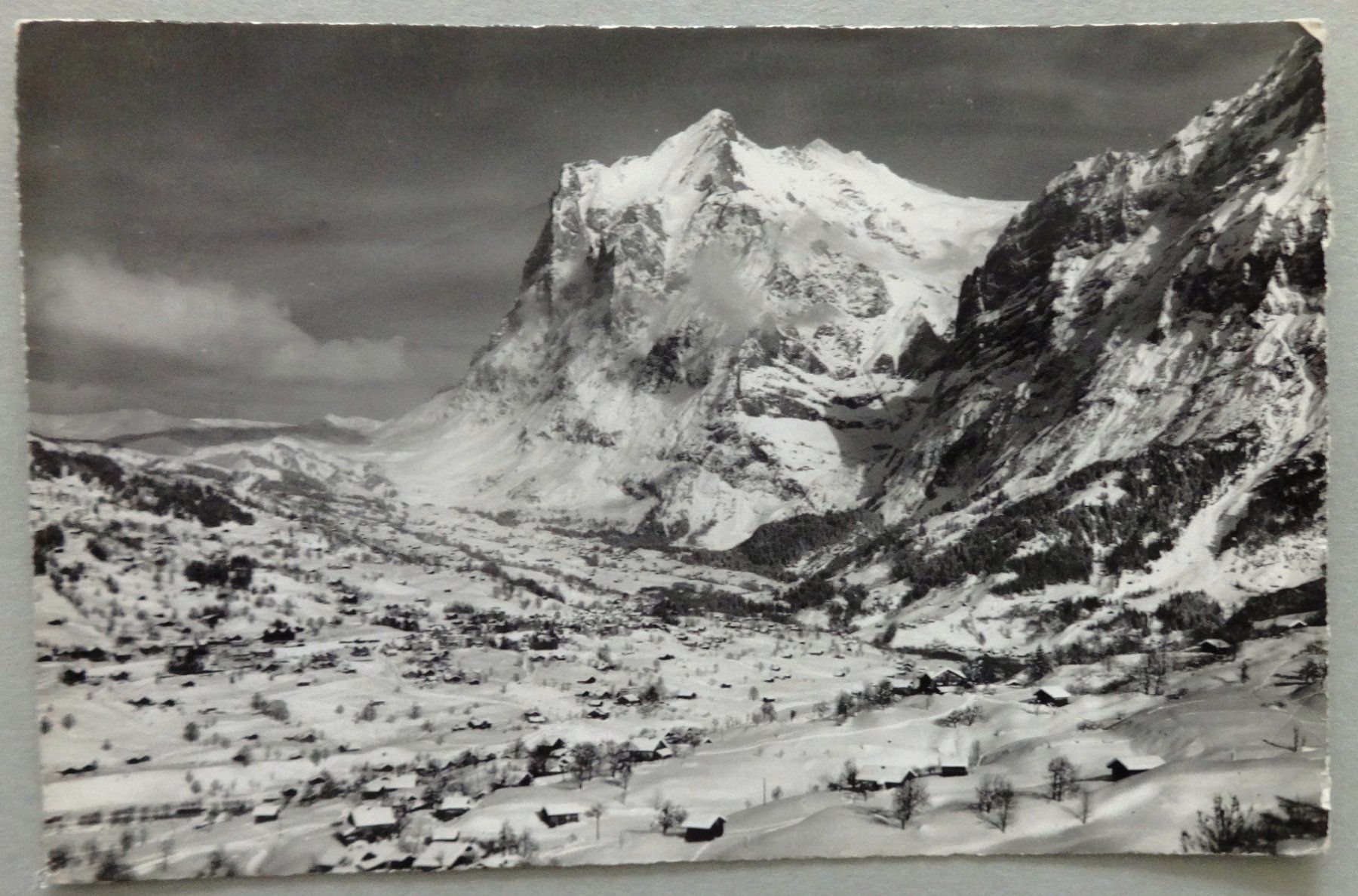 Cartoline postali: Grindelwald mit Wetterhorn – Difettoso da Fétigny venduto da Billy2miny