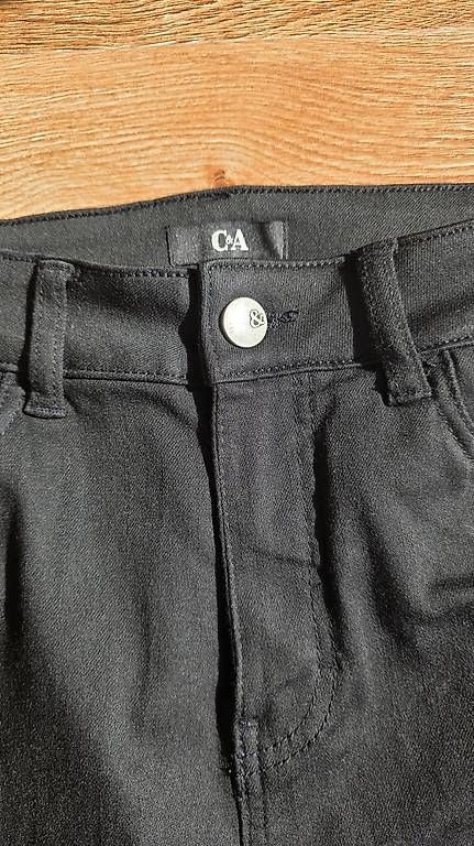 C&A Jeans: Schwarze Hose von C&A – Usato da Dagmersellen venduto da jul_y8bh 2