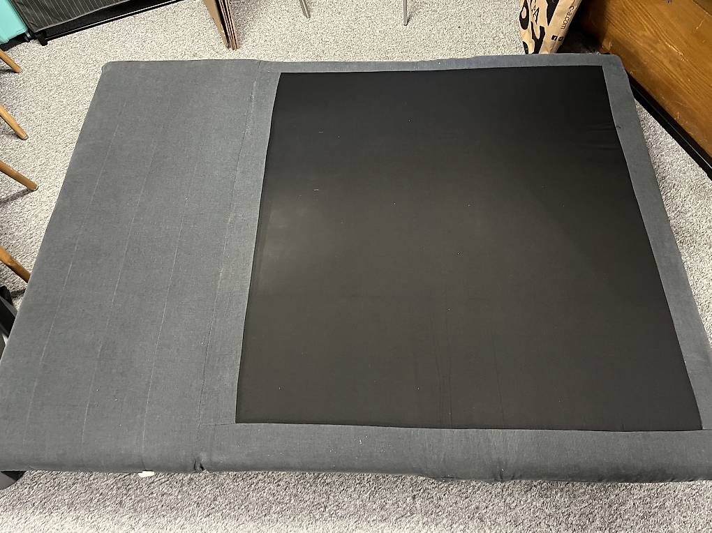 Sofas: Sofa anthrazit (ausziehbar) – Neu (gemäss Beschreibung) aus Hünibach von Pedronez 2