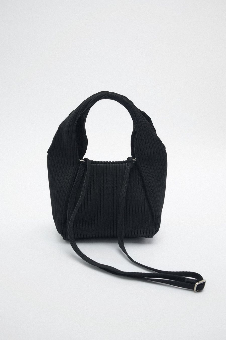 Zara Borse da donna: ZARA Mini Stofftasche – Usato da Tuggen venduto da vivira