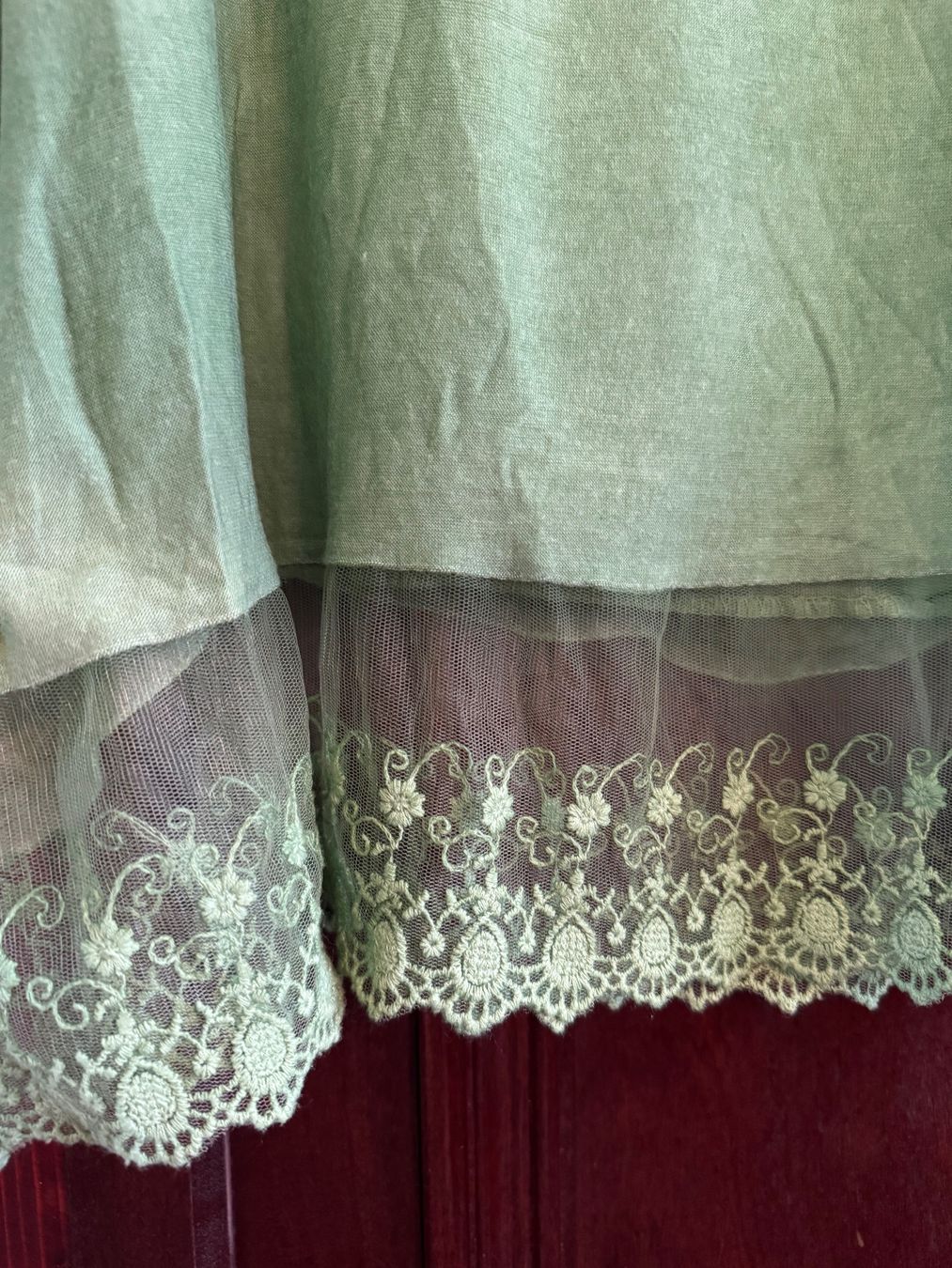 Top: Seidenbluse Top Oberteil – Usato da Obfelden venduto da cesarina10 9
