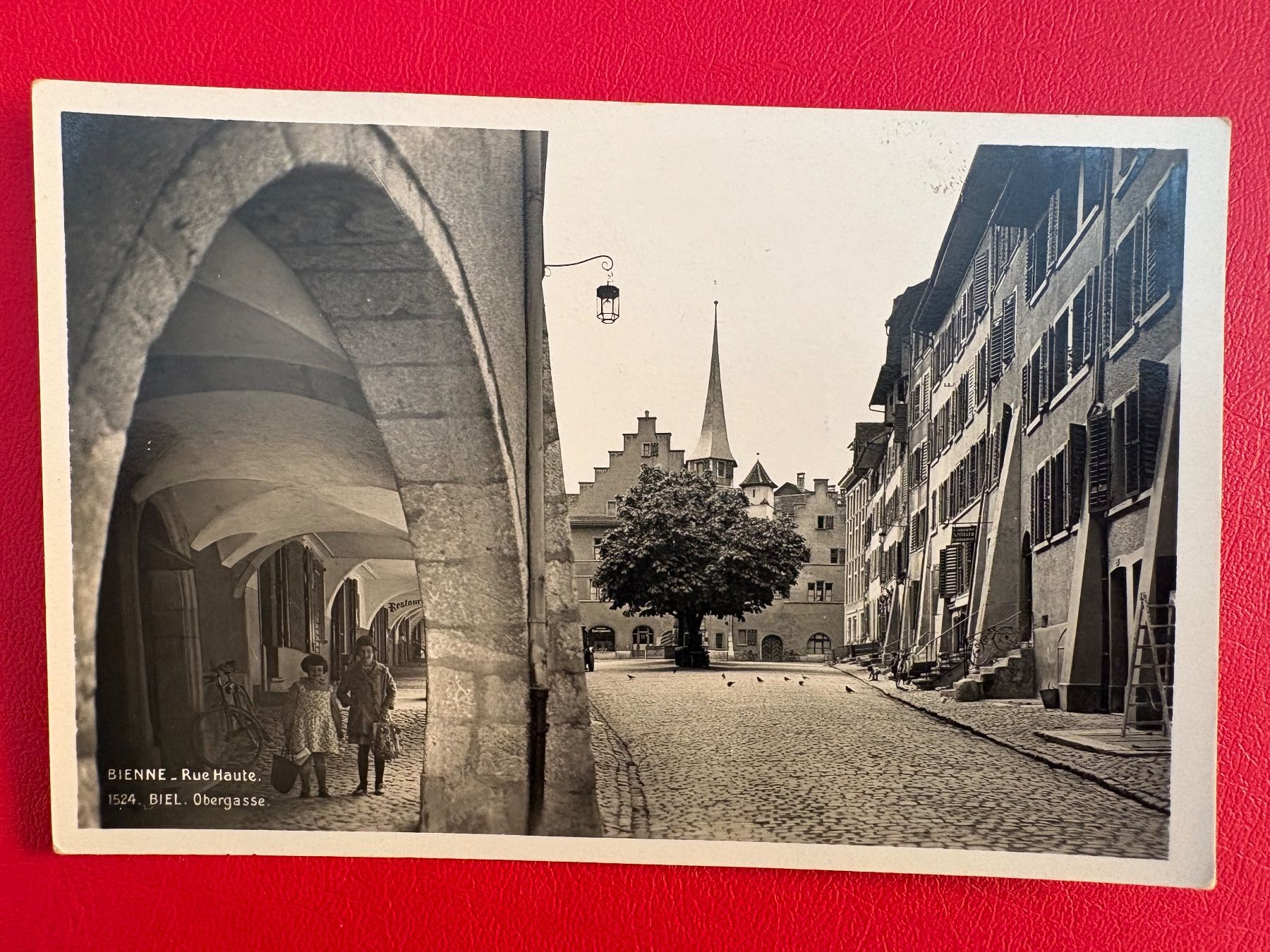 Cartoline postali: Bienne Rue Haute / Biel Obergasse – Usato da St-Légier-La Chiésaz venduto da Theo005