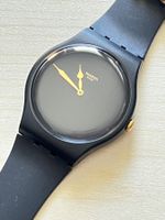 Swatch Vintage Damenuhr, Schwarz mit goldenen Details!